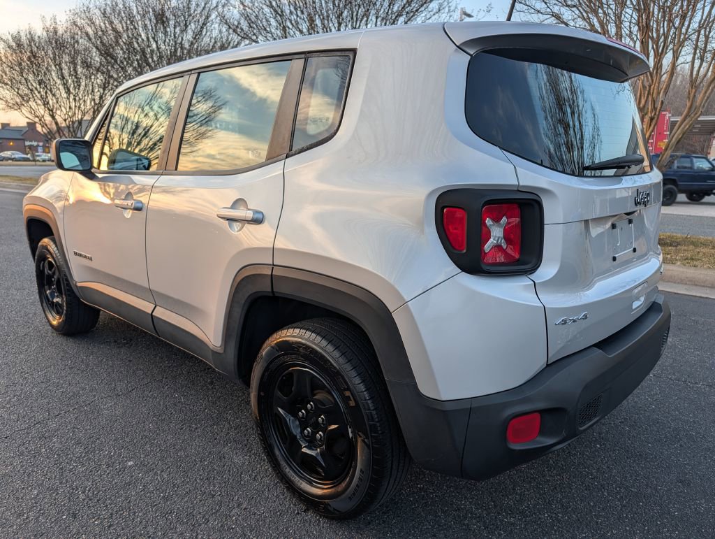 Used 2018 Jeep Renegade Sport w/ Power & Air Group image 3