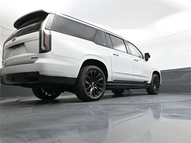 Used 2023 Cadillac Escalade ESV Sport Platinum w/ LPO, ONYX Package image 26