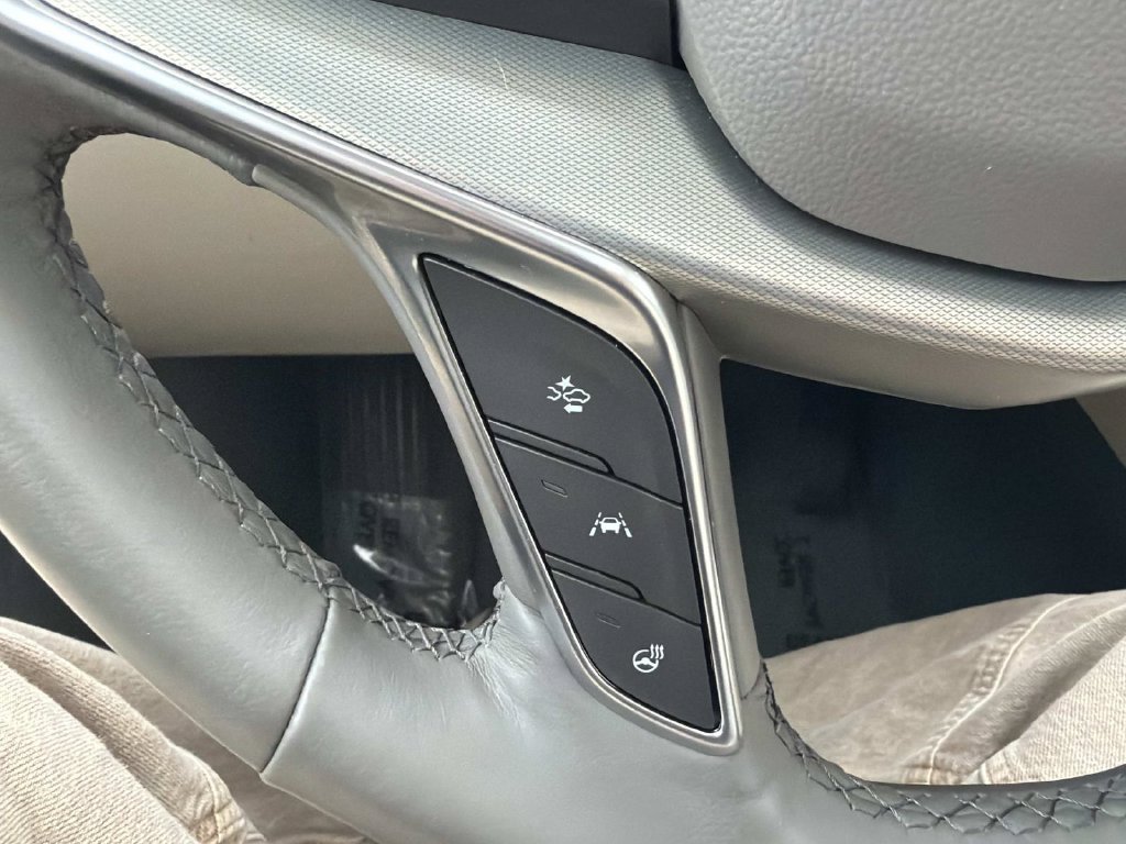 Used 2024 Cadillac XT5 Premium Luxury w/ Technology Package FWD image 19