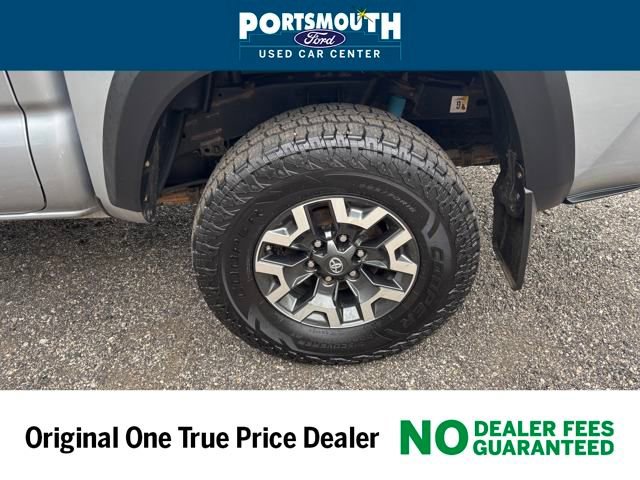 Used 2019 Toyota Tacoma TRD Off-Road w/ Technology Package image 20
