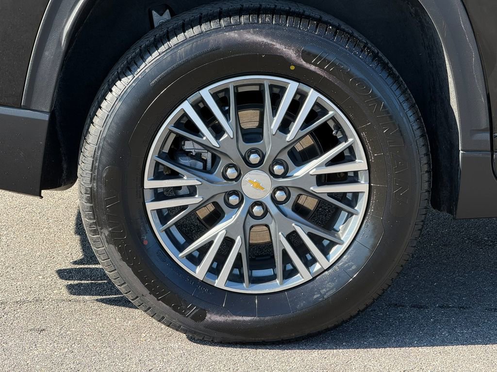 Used 2024 Chevrolet Traverse LT image 7