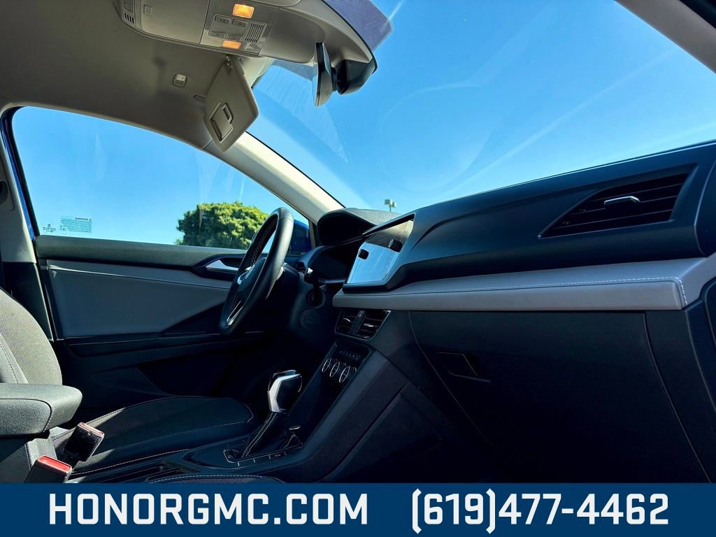 Used 2024 Volkswagen Taos SE image 20