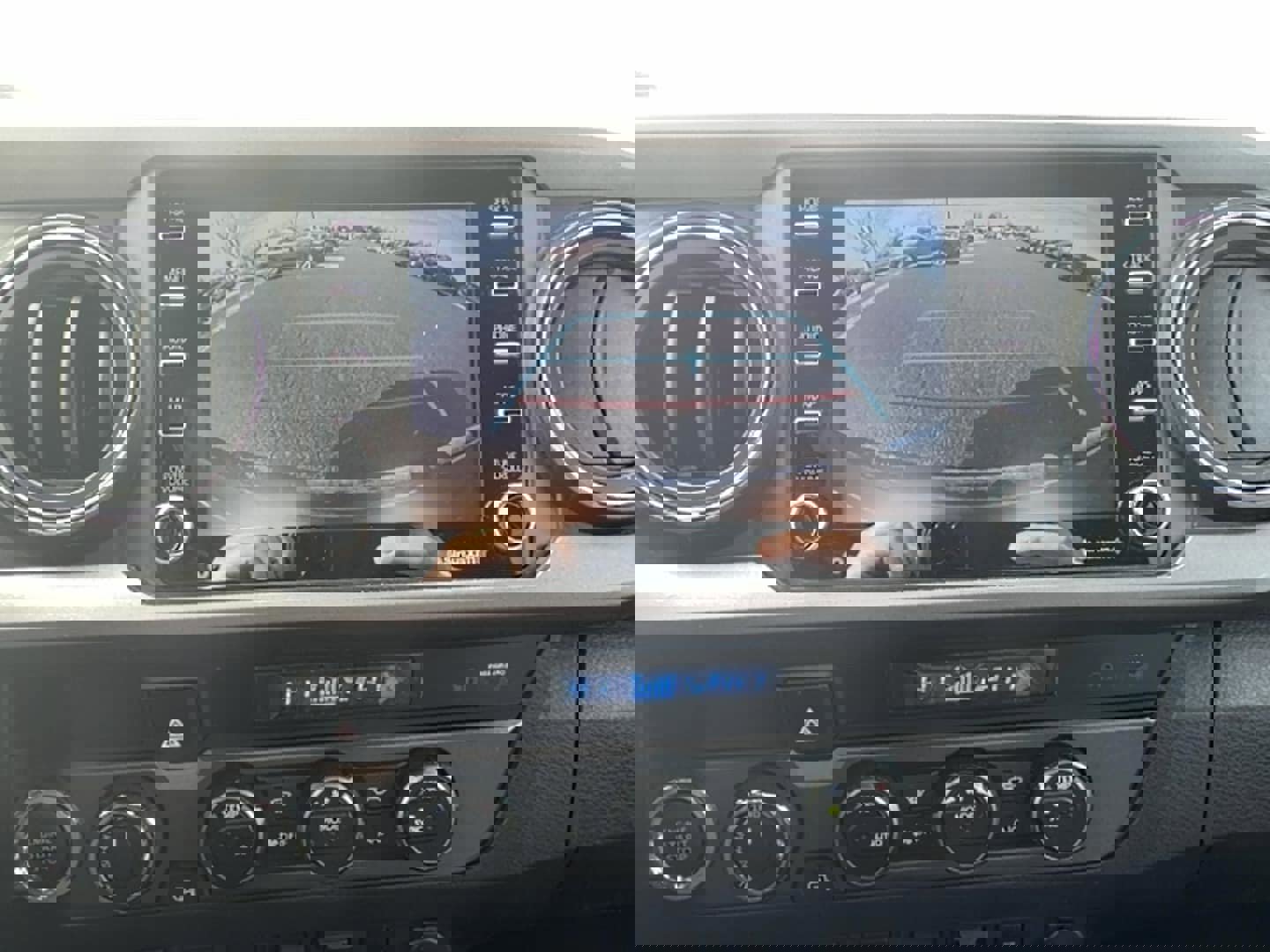 Used 2022 Toyota Tacoma image 13