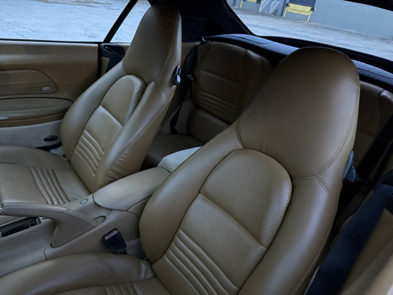 Used 2000 Porsche 911 Carrera RWD image 26