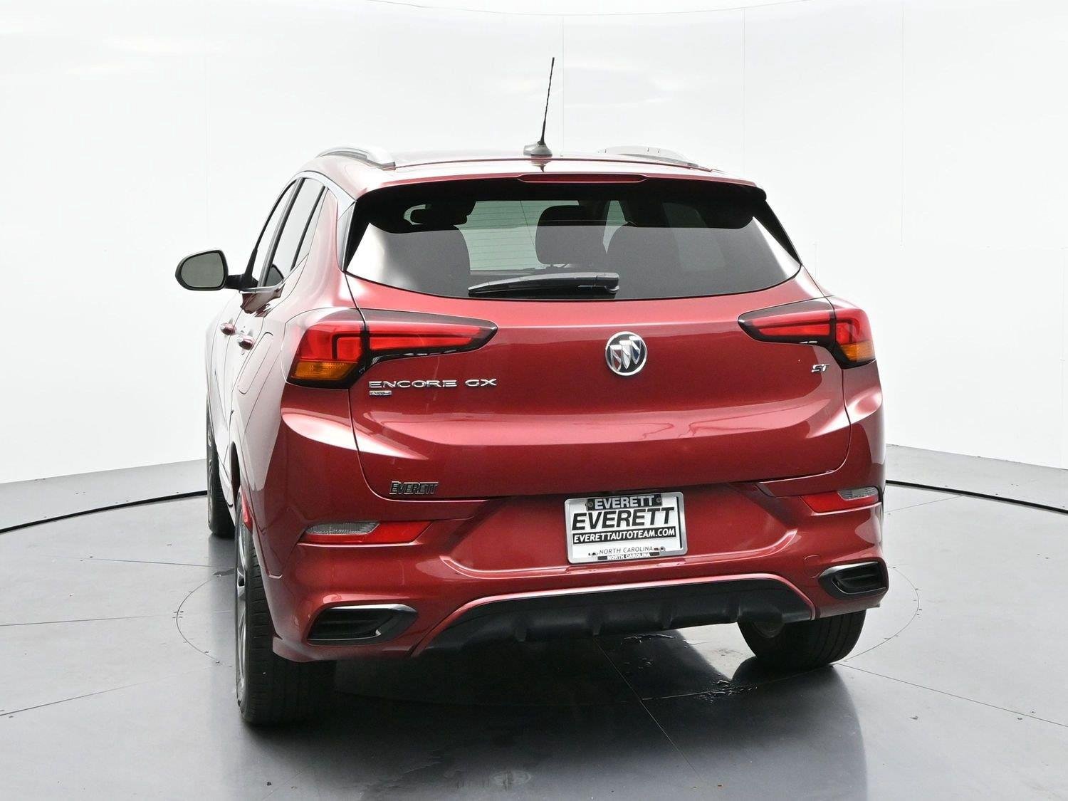 Used 2022 Buick Encore GX Select w/ Sport Touring Package AWD/4WD image 6