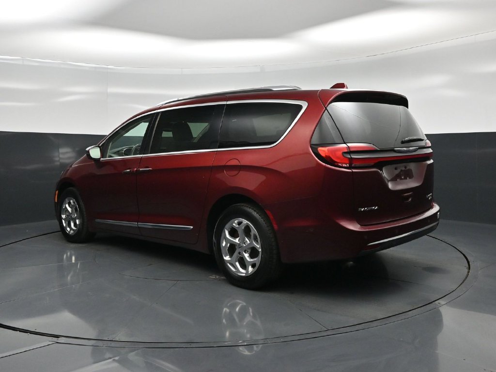 Used 2021 Chrysler Pacifica Limited w/ Premium & Safety Sphere Group AWD/4WD image 6