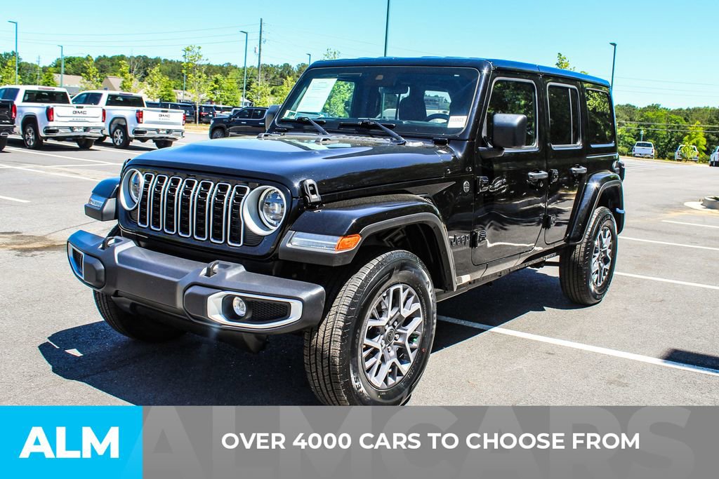 Used 2025 Jeep Wrangler Unlimited Sahara AWD/4WD image 3