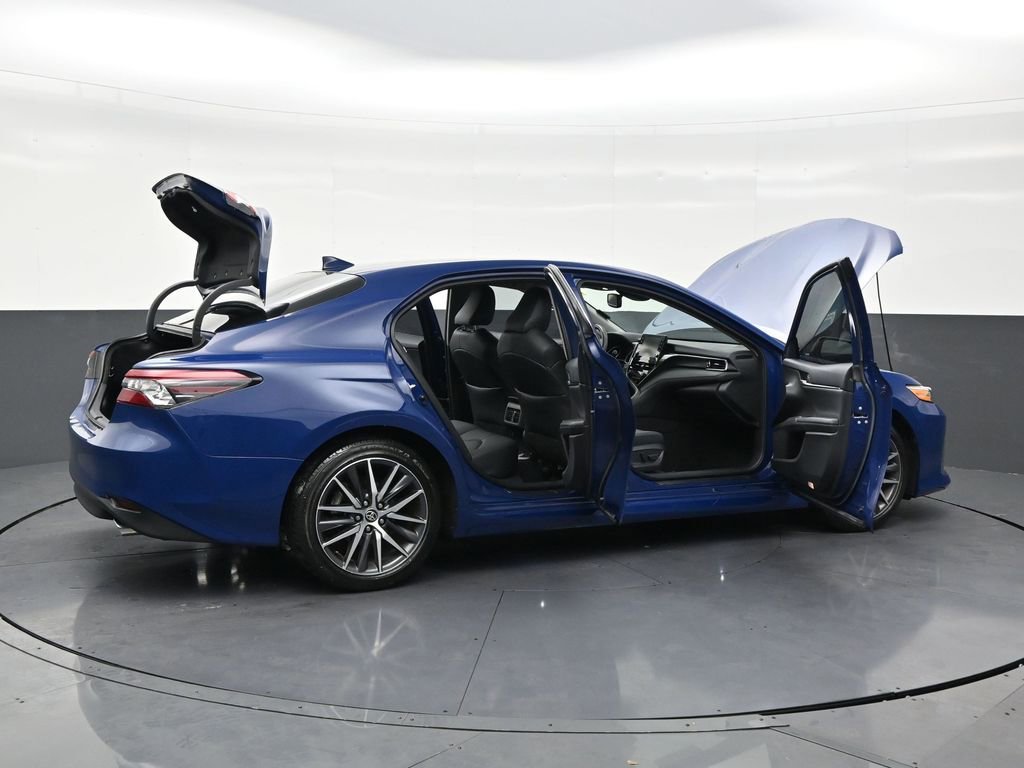 Used 2024 Toyota Camry XLE FWD image 29