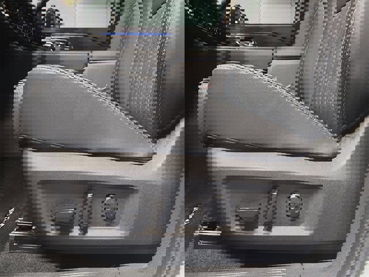 New 2025 Nissan Rogue Platinum w/ Tech Package image 29