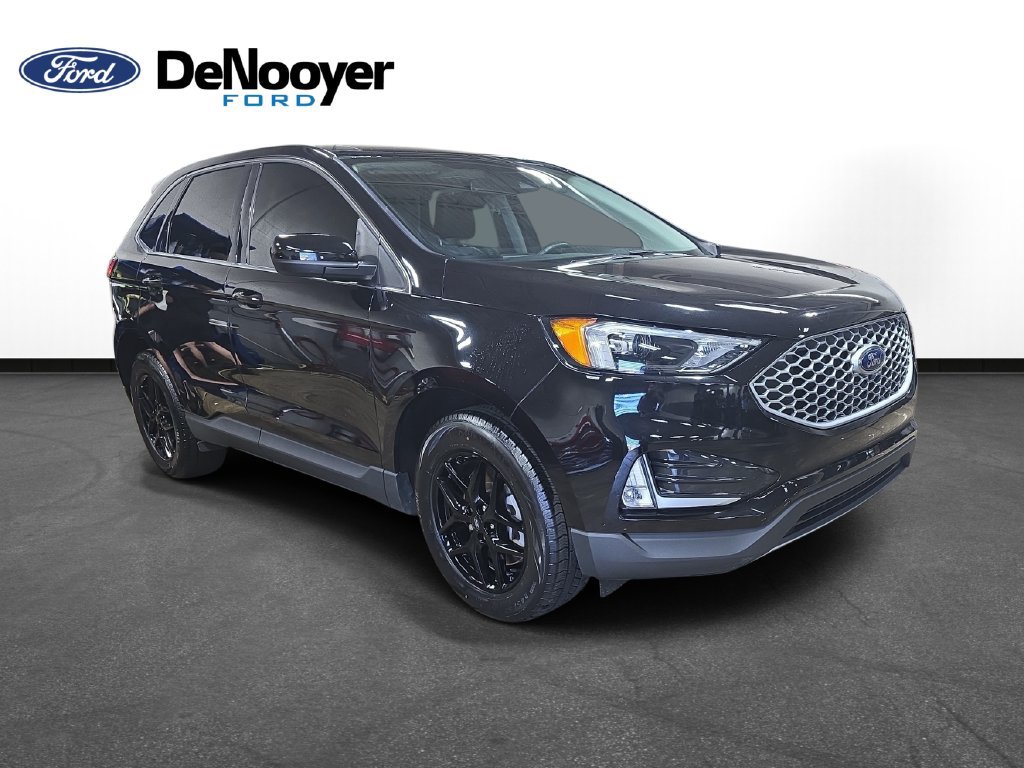 Used 2024 Ford Edge SEL w/ Convenience Package AWD/4WD image 4