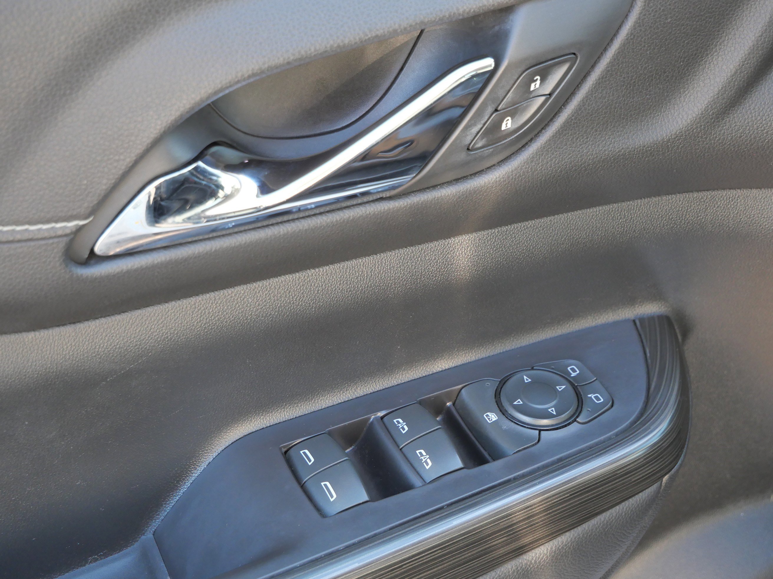 Used 2020 GMC Acadia SLT image 19