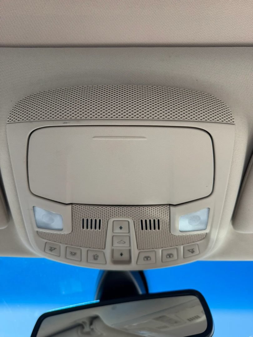 Used 2017 Lincoln MKZ Reserve w/ Climate Package FWD image 27