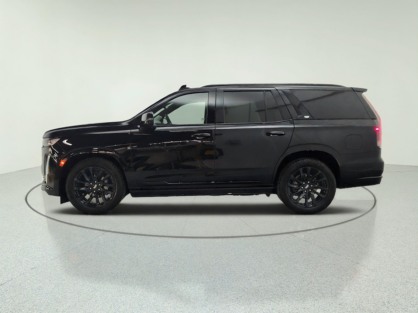 Used 2023 Cadillac Escalade Sport Platinum w/ LPO, ONYX Package AWD/4WD image 8