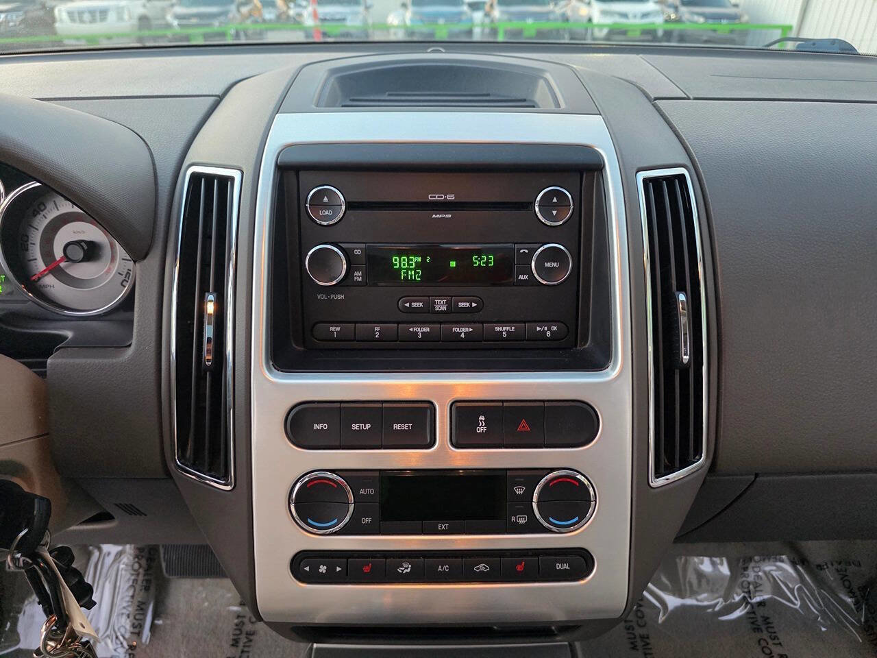 Used 2010 Ford Edge Limited image 35