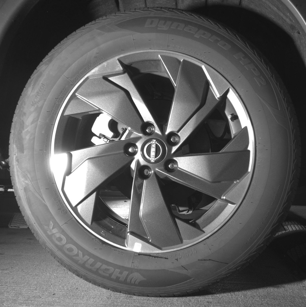 Used 2025 Nissan Rogue SV image 15