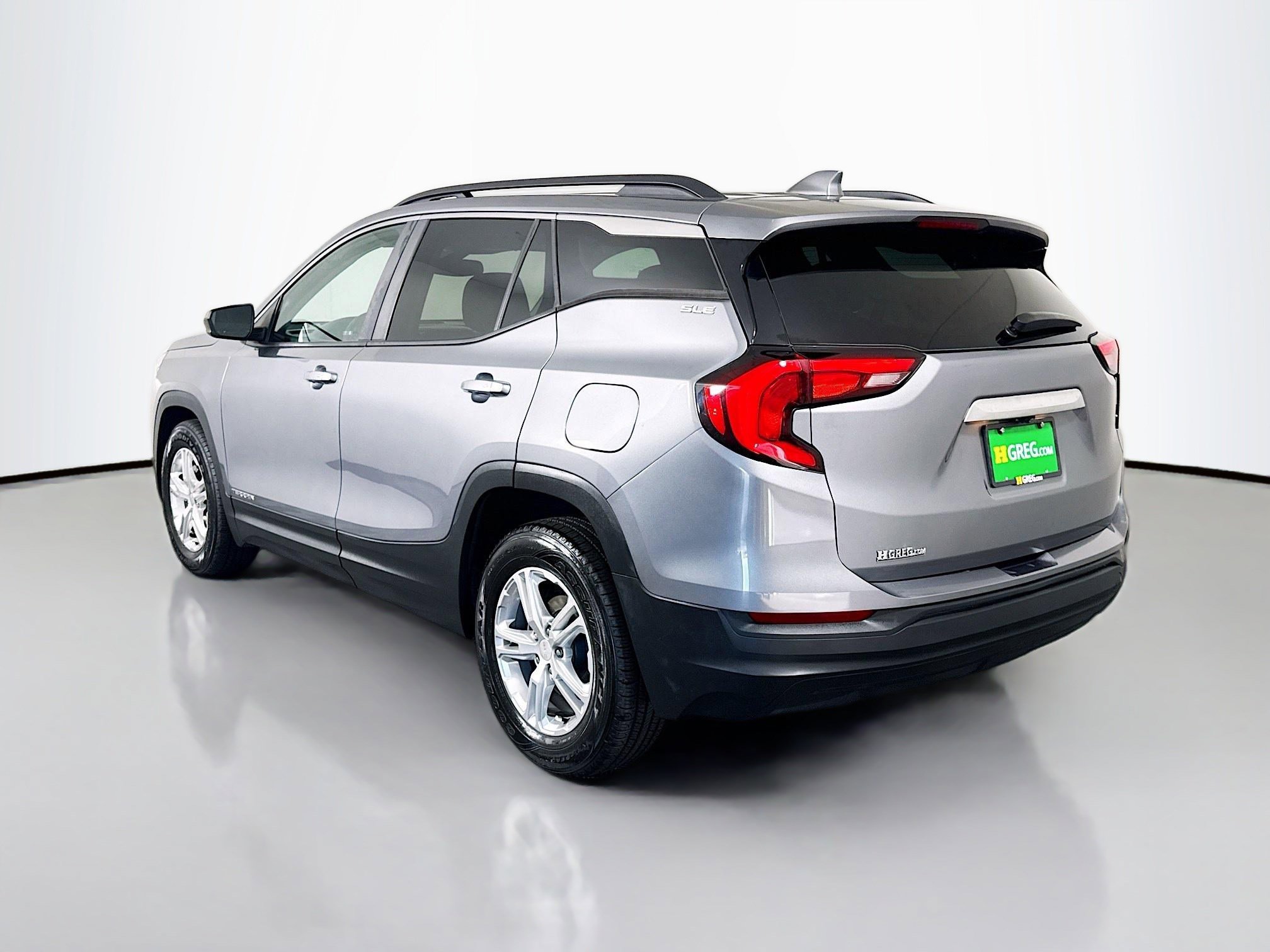 Used 2021 GMC Terrain SLE w/ Driver Convenience Package image 7