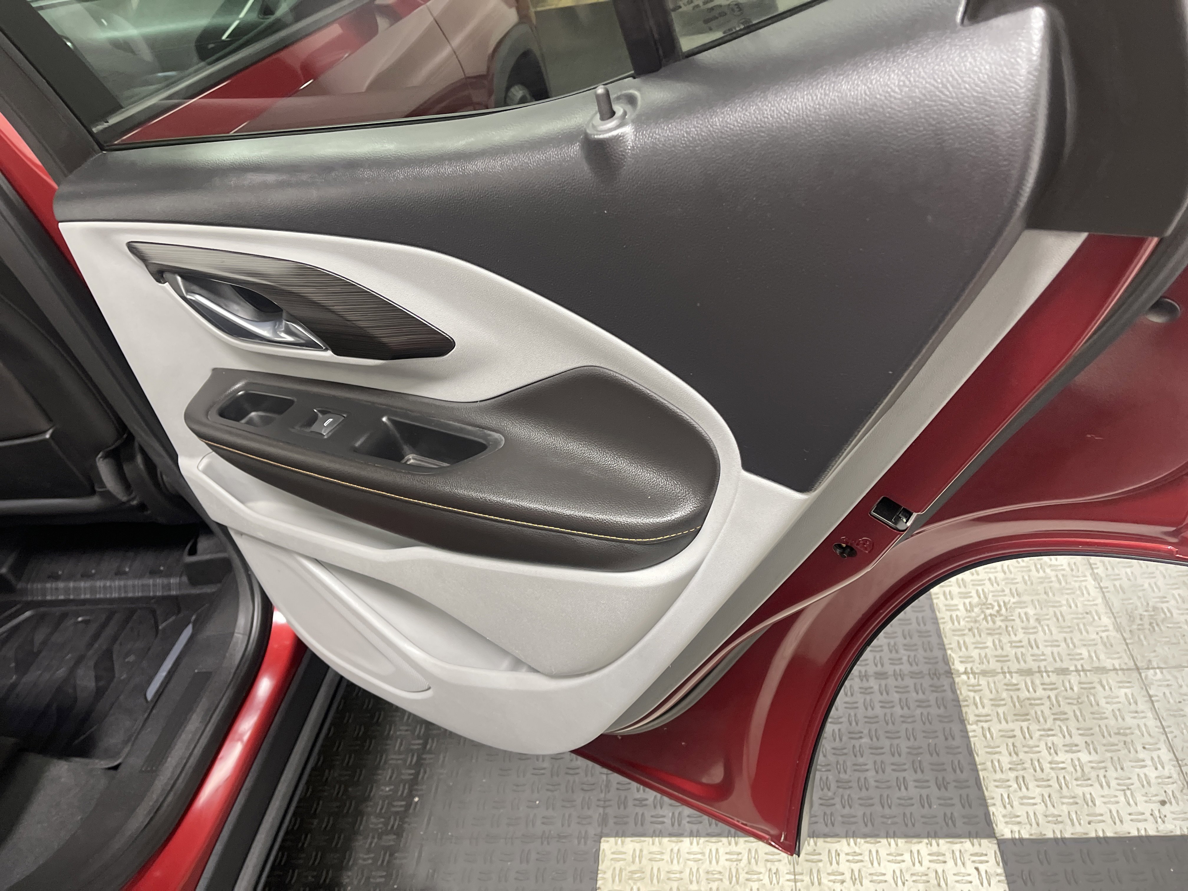 Used 2019 GMC Terrain SLT w/ Preferred Package image 19