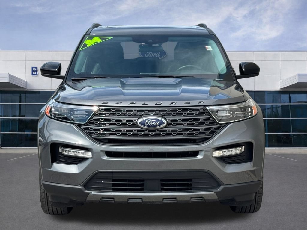 Used 2024 Ford Explorer XLT w/ Equipment Group 202A AWD/4WD image 41
