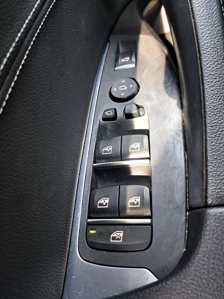 Used 2019 BMW X3 sDrive30i w/ Convenience Package image 16