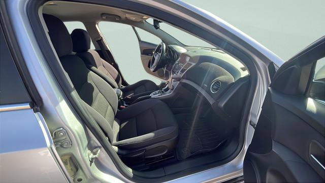 Used 2013 Chevrolet Cruze Eco image 26
