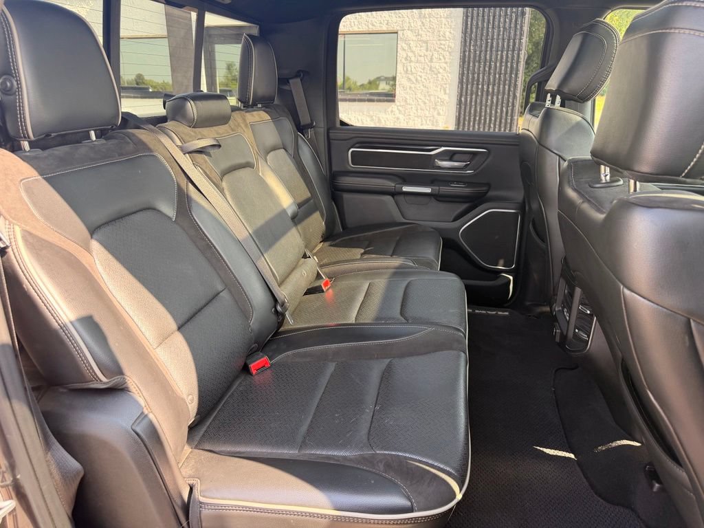 Used 2019 RAM 1500 Laramie AWD/4WD image 29