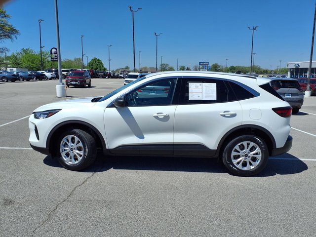 Certified 2023 Ford Escape Active AWD/4WD image 2