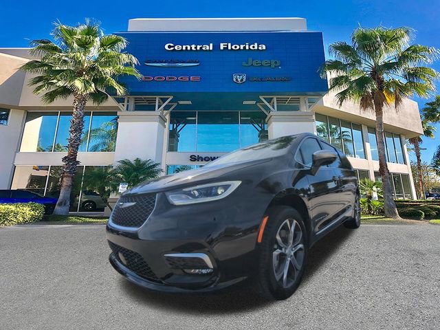 New 2026 Chrysler Pacifica Pinnacle w/ Trailer Tow Group image 9