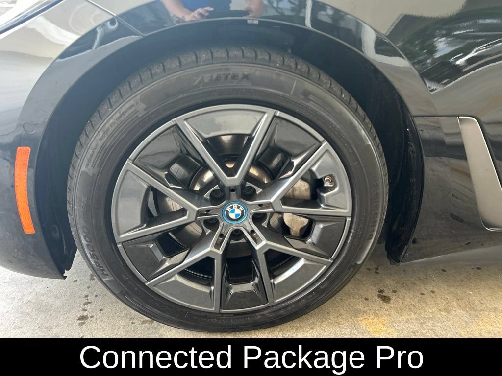 Used 2024 BMW i4 xDrive40i AWD/4WD image 17