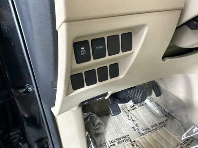 Used 2014 Nissan Rogue SV FWD image 22