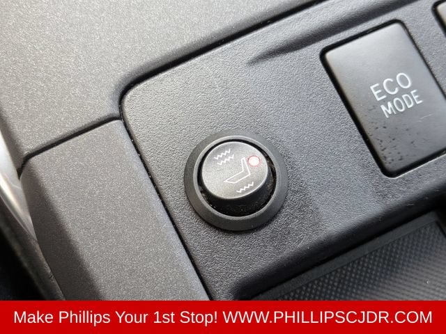 Used 2016 Toyota Camry SE FWD image 20