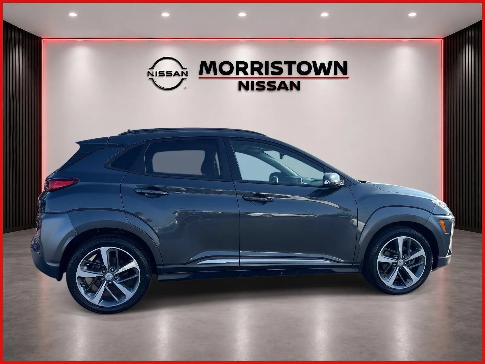 Used 2021 Hyundai Kona Ultimate w/ Cargo Package FWD image 2