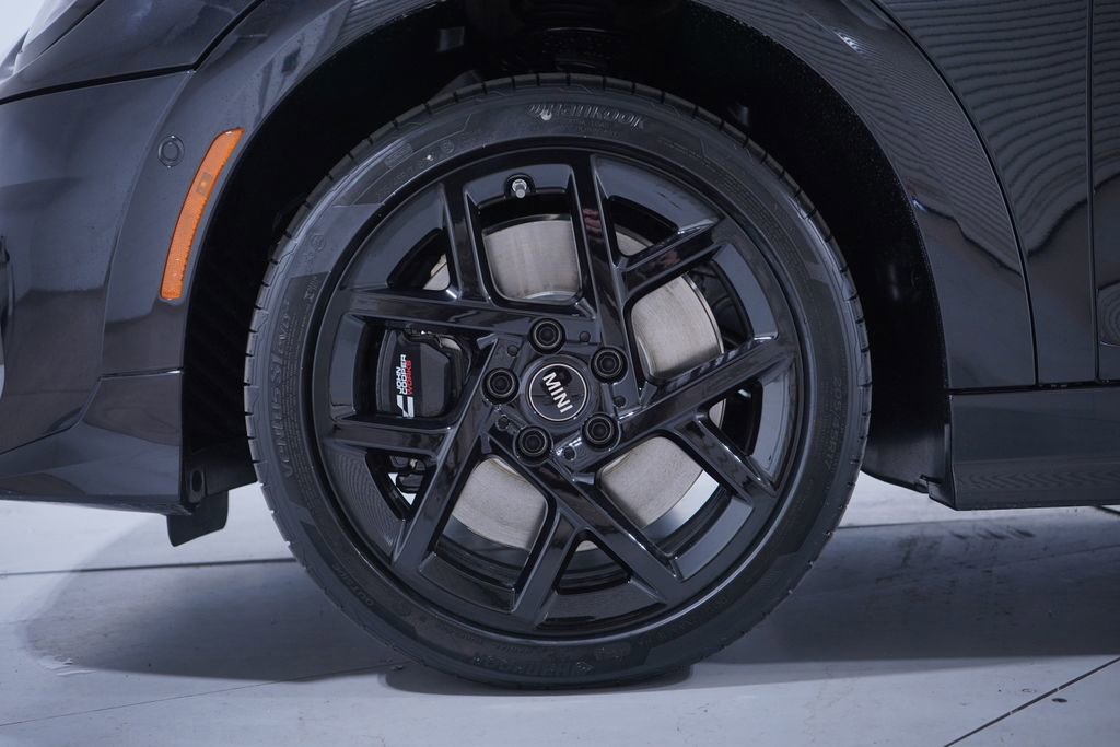 New 2026 MINI Cooper S image 2