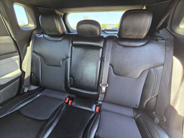 Used 2024 Jeep Compass Latitude AWD/4WD image 17