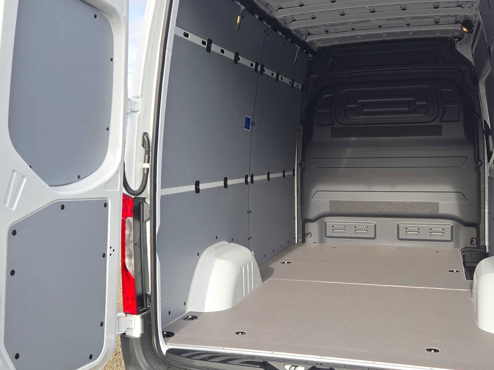 New 2026 Mercedes-Benz Sprinter 2500 image 17