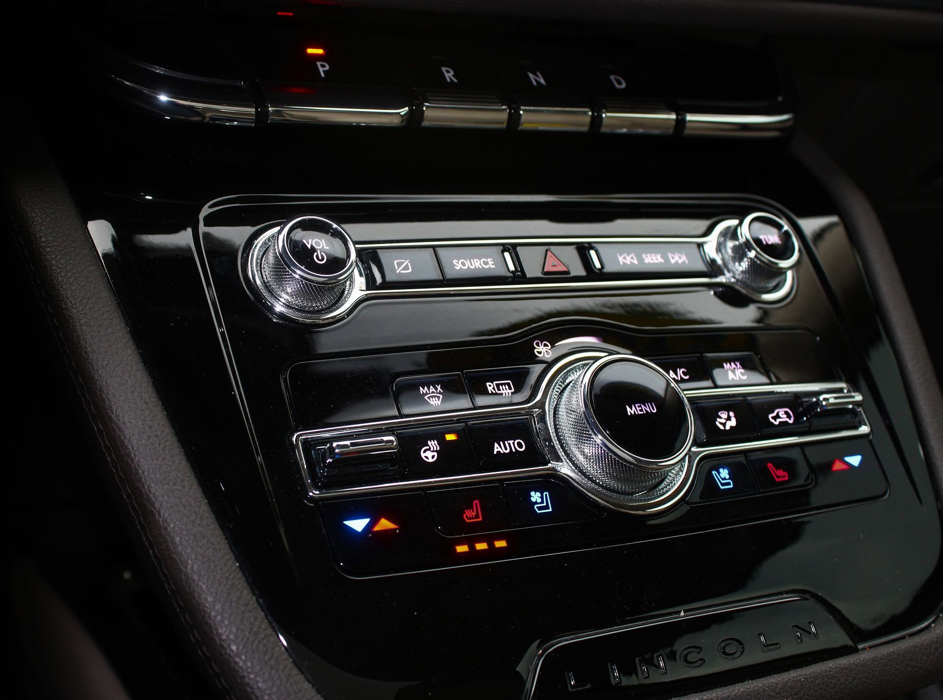 Used 2021 Lincoln Corsair Reserve w/ Equipment Group 201A image 32