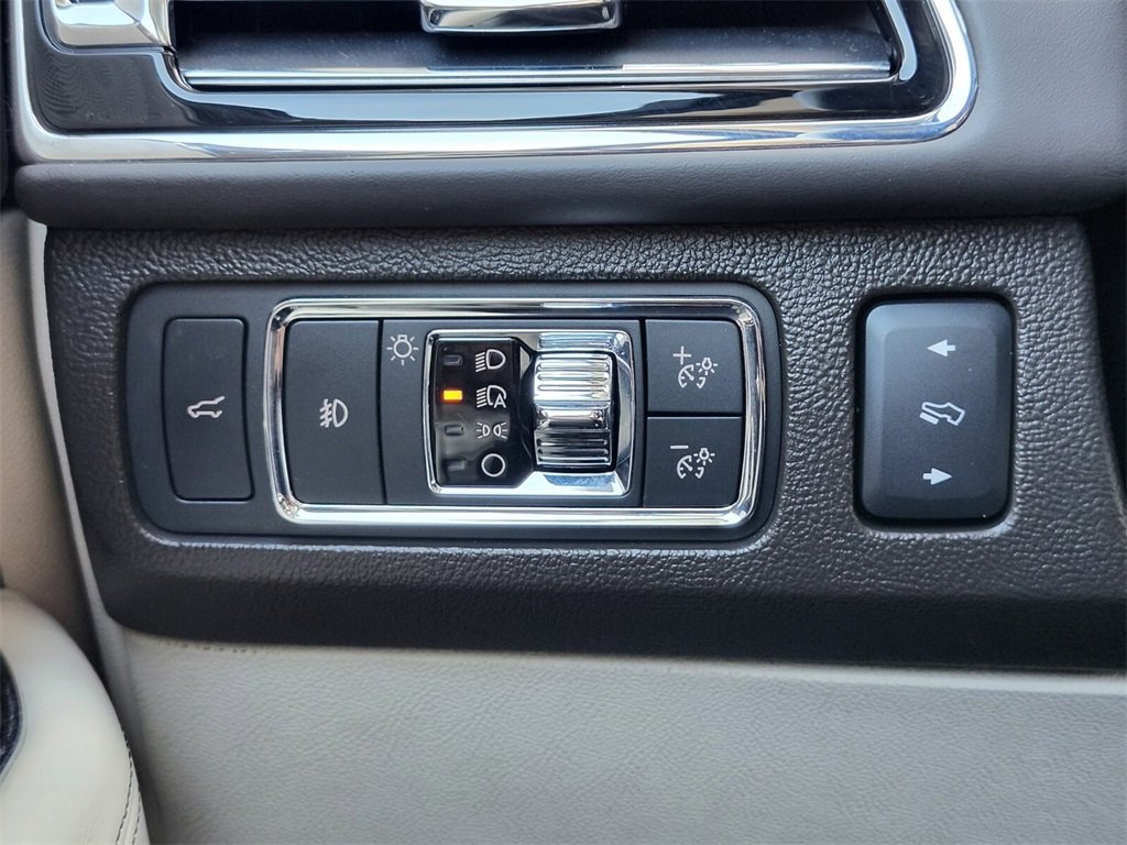 Used 2023 Lincoln Navigator L Black Label image 24