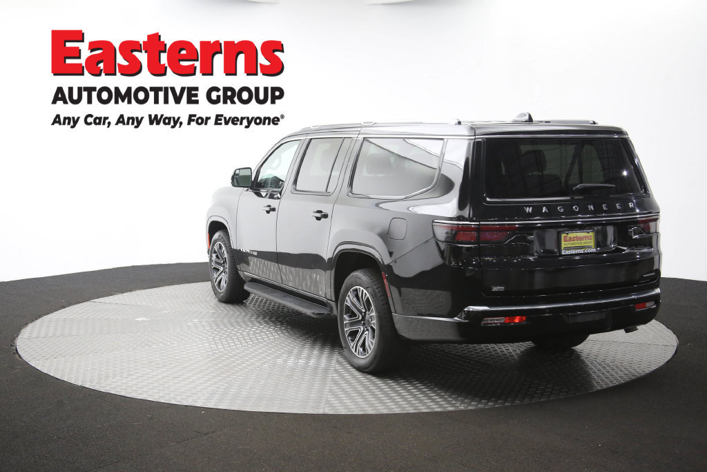 Used 2024 Jeep Wagoneer L Series II w/ Flexible Seating Group RWD image 72