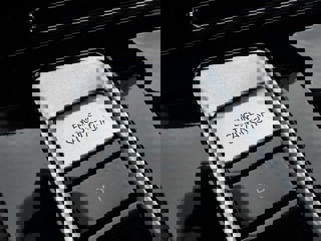 Used 2025 Volkswagen Atlas Cross Sport SE AWD/4WD image 22