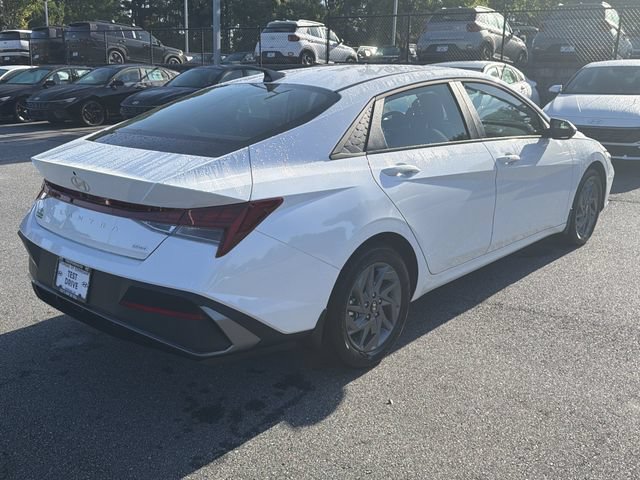 Certified 2026 Hyundai Elantra Hybrid FWD image 7