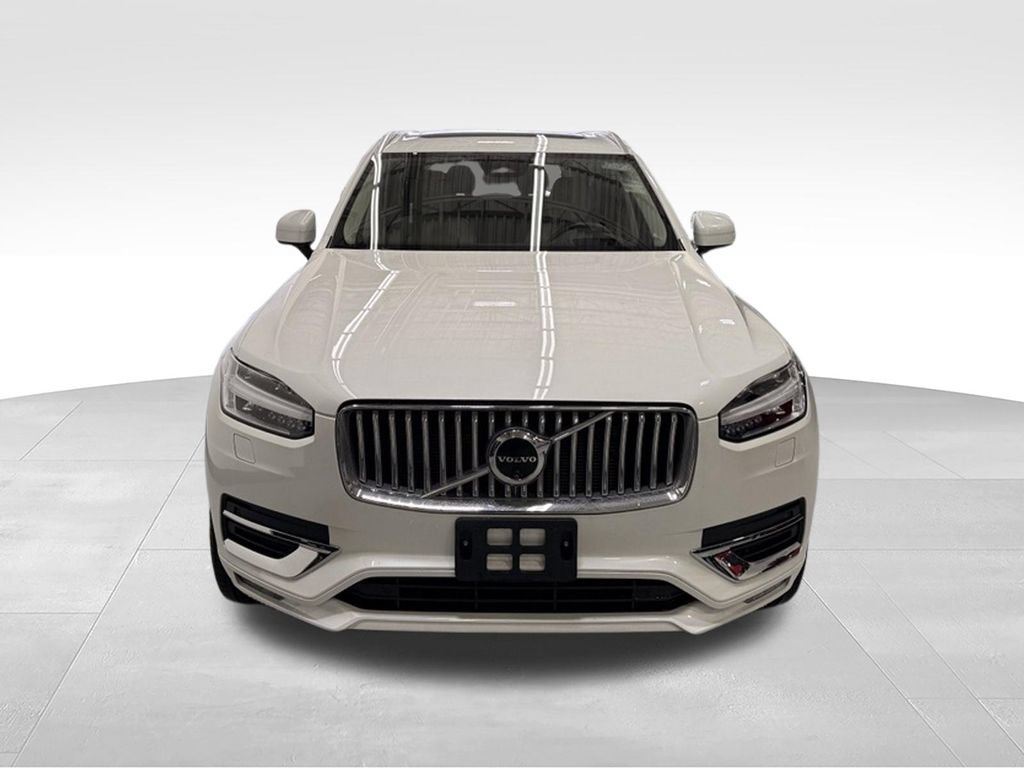 Used 2024 Volvo XC90 B6 Ultimate w/ Protection Package Premier AWD/4WD image 8