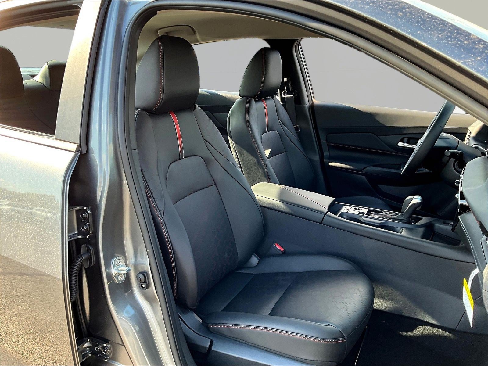 New 2027 Nissan Sentra SR w/ SR Premium Package FWD image 19