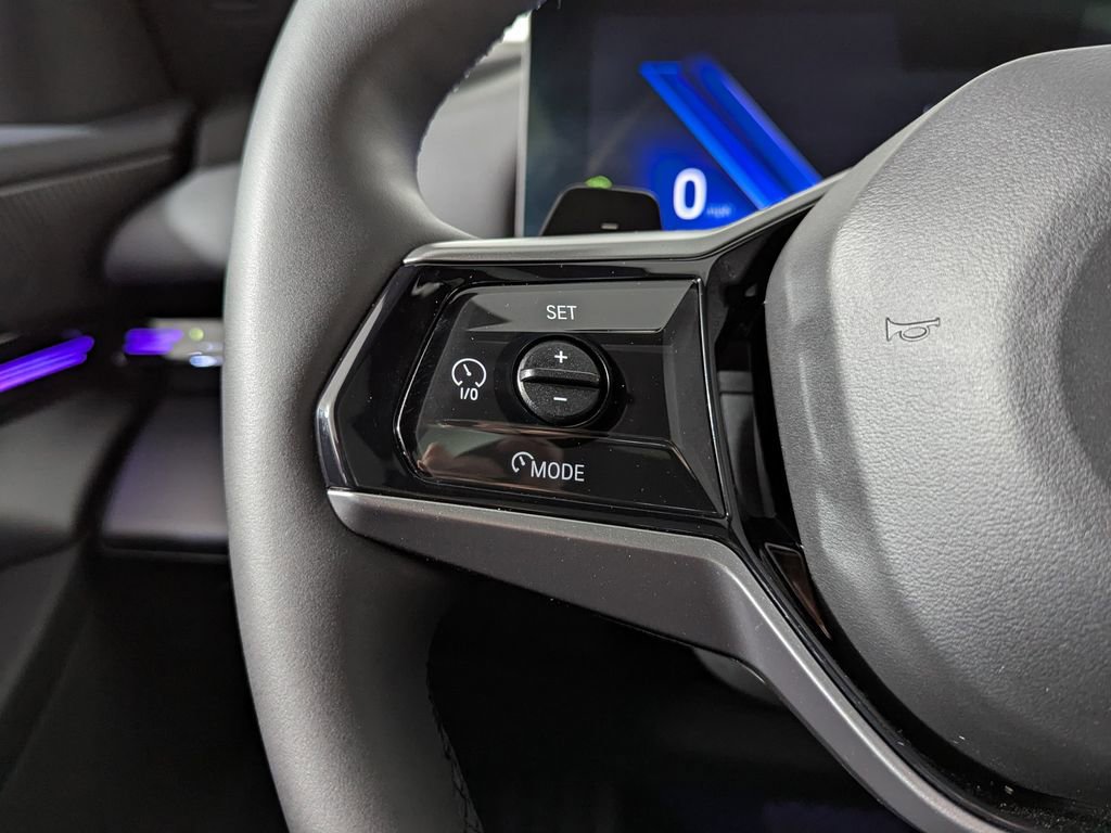 Used 2025 BMW 530i xDrive w/ Premium Package image 34