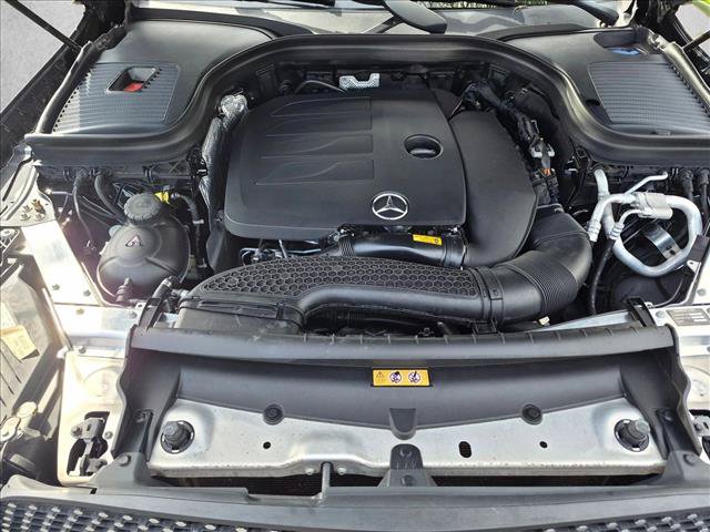 Used 2023 Mercedes-Benz GLC 300 4MATIC Coupe image 22