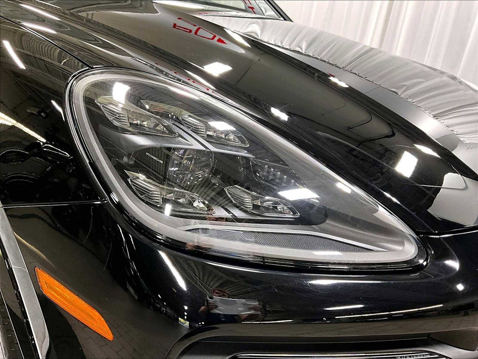 Used 2022 Porsche Cayenne image 15