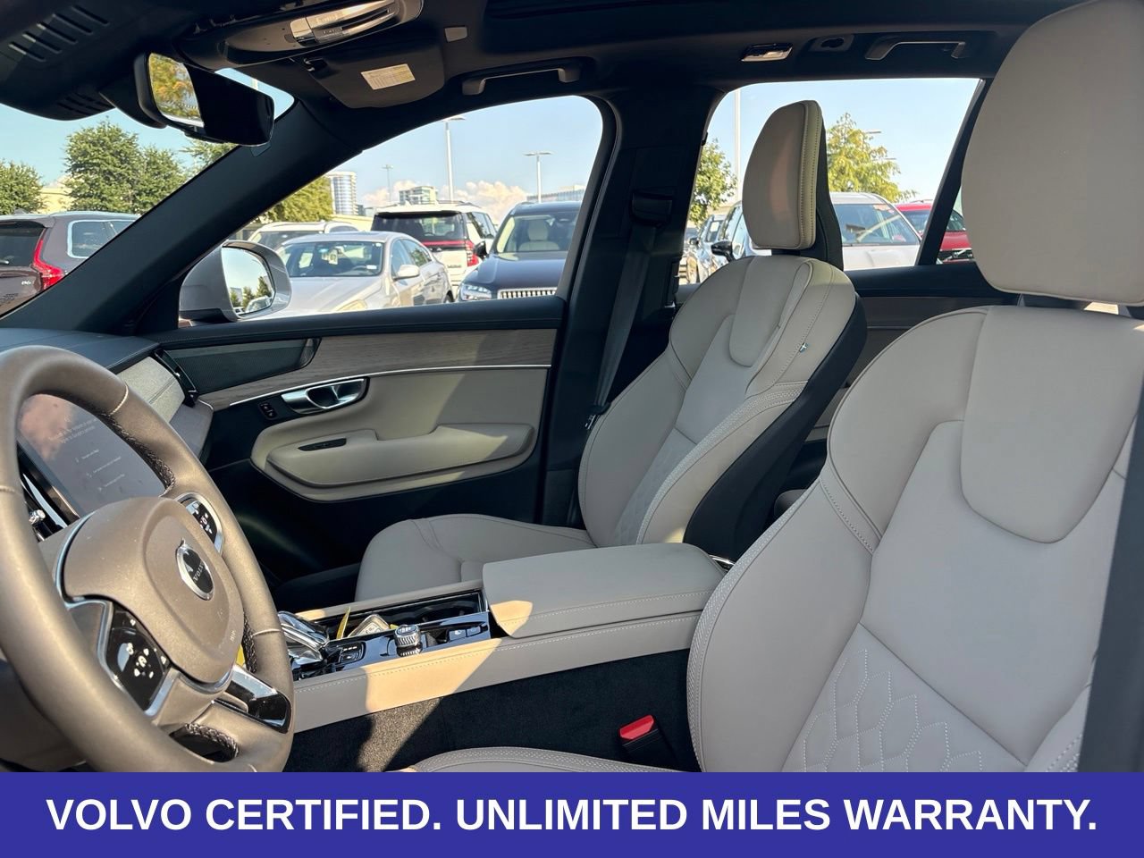 Certified 2026 Volvo XC90 B6 Plus w/ Protection Package Premier AWD/4WD image 17