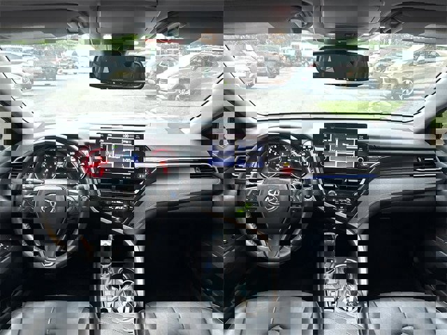 Used 2022 Toyota Camry XSE image 21