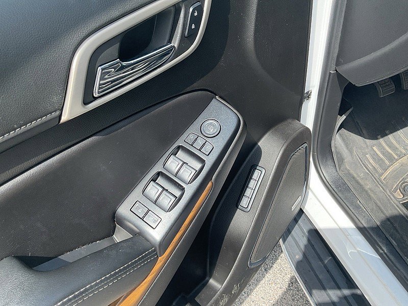 Used 2020 GMC Yukon XL Denali AWD/4WD image 28