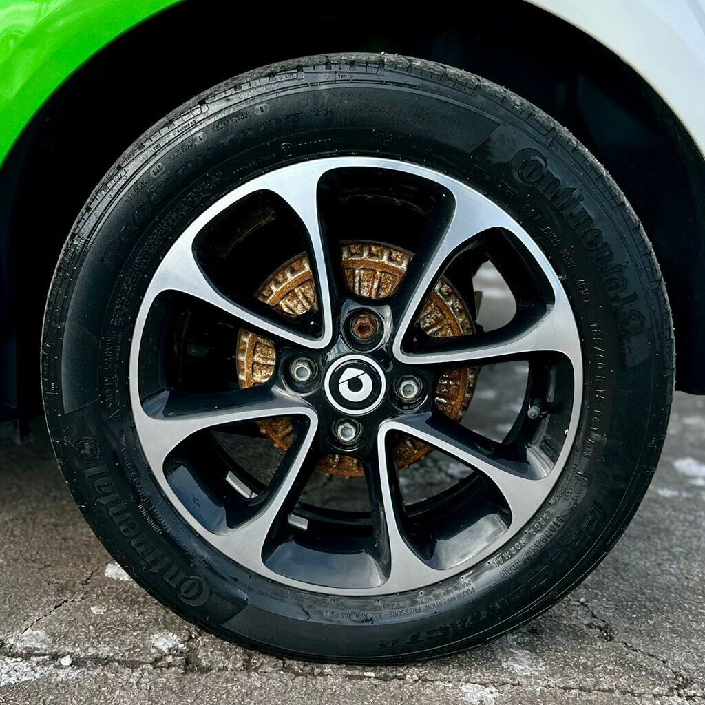 Used 2017 smart fortwo electric drive image 21