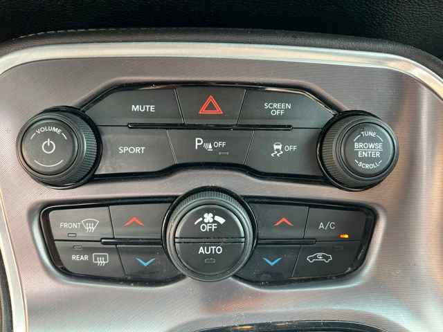 Used 2019 Dodge Challenger R/T w/ Driver Convenience Group RWD image 21