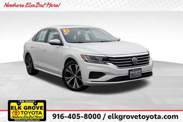 Used 2021 Volkswagen Passat 2.0T SE image 1